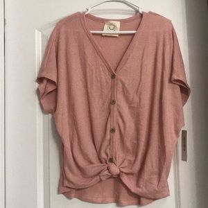 NWT Red Dress Boutique tie henly